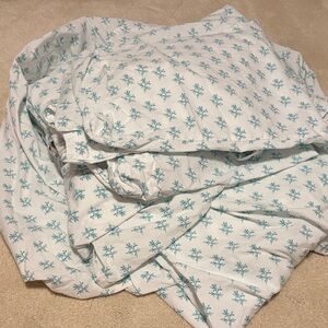 Laura Ashley 100% Cotton Floral Blue and White Queen Bedding Set New & Washed